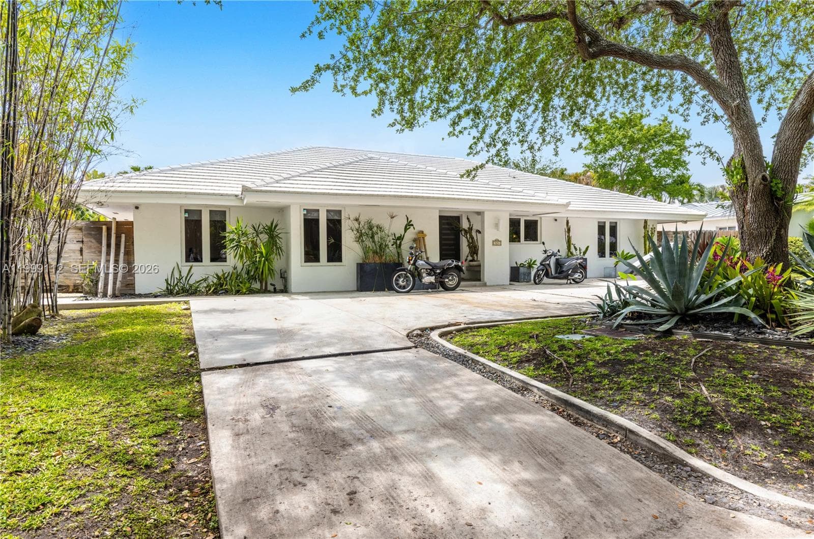 524 Warren Ln photo 42