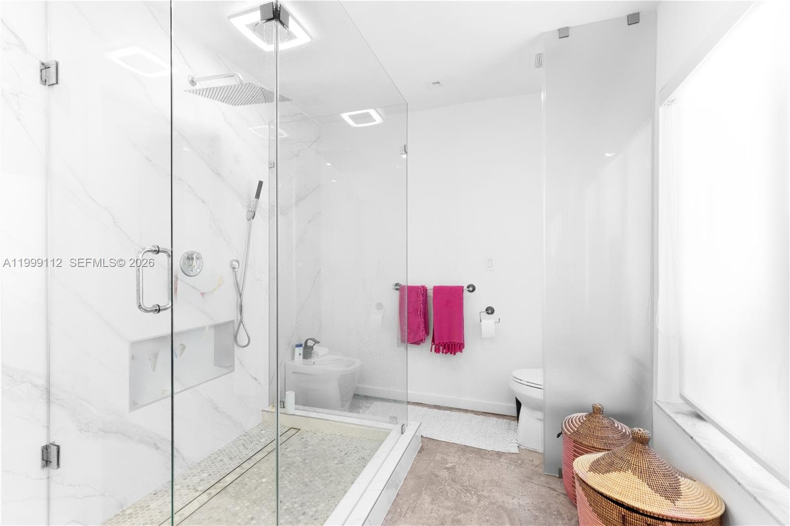 524 Warren Ln photo 17