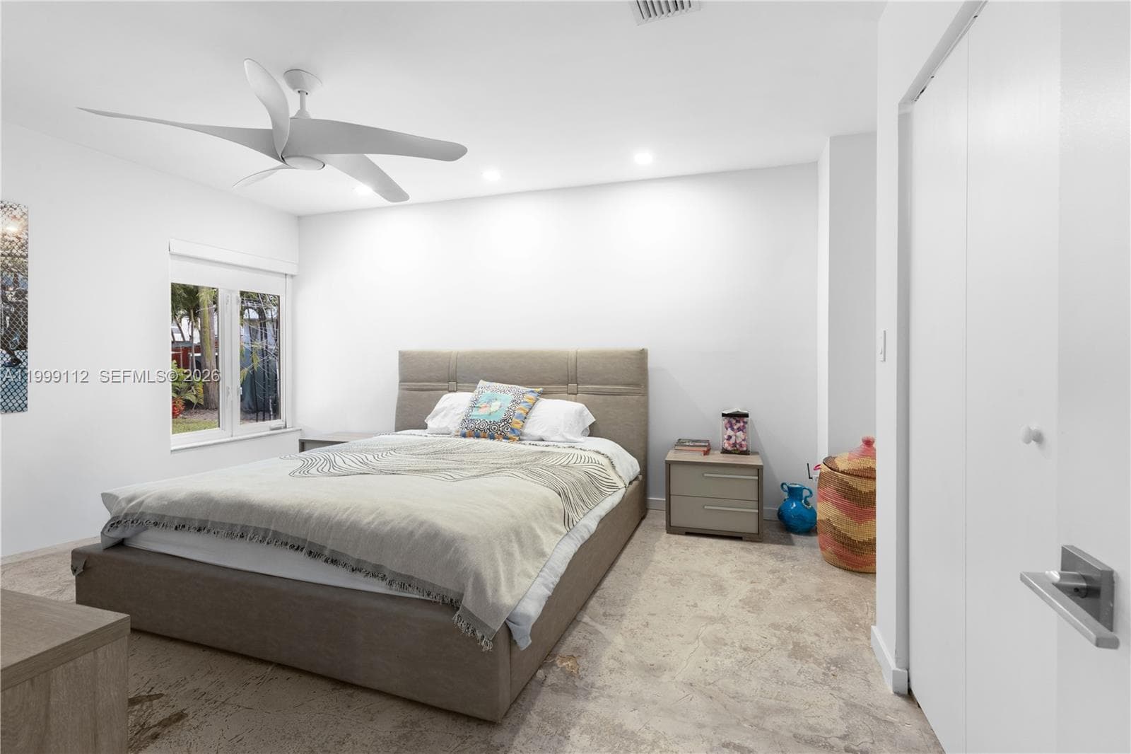 524 Warren Ln photo 24