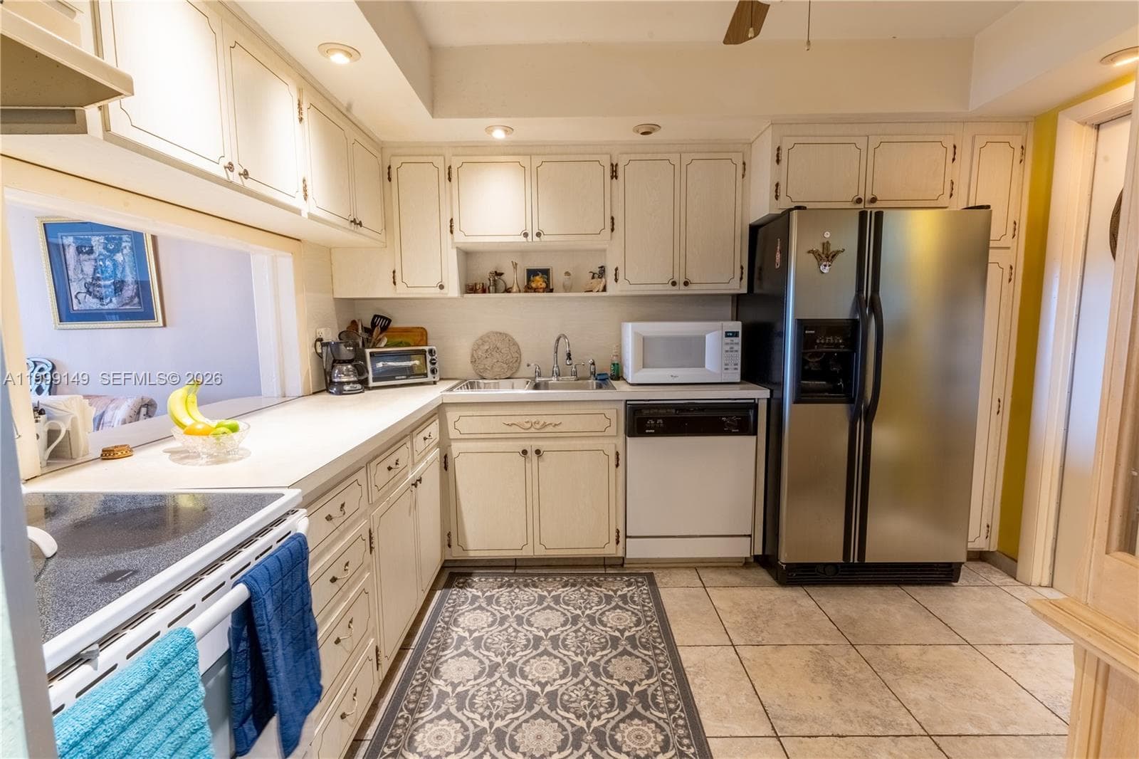 THIRD GULFSTREAM GARDEN · #405F in Hallandale Beach - Photo 12