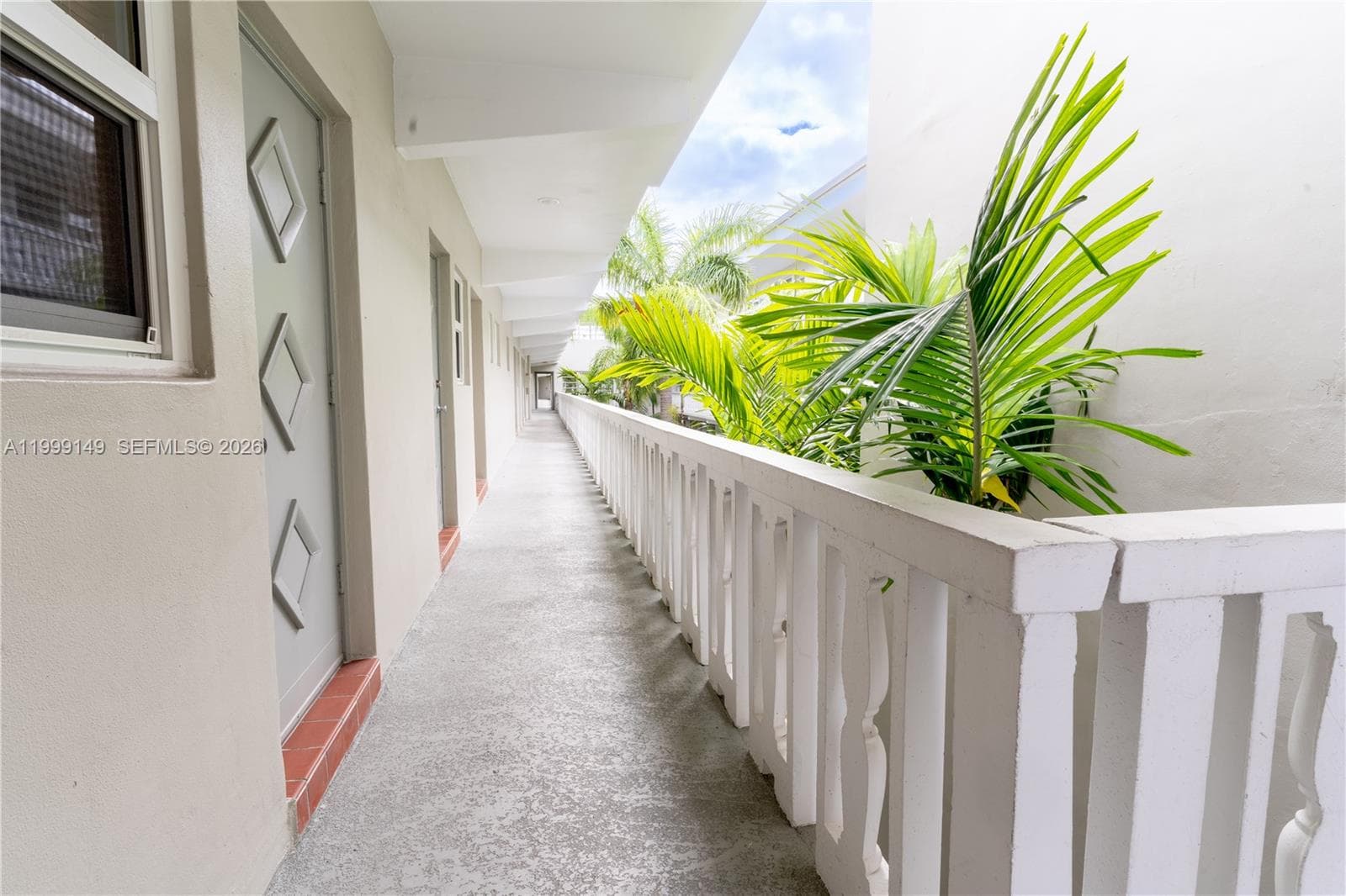 THIRD GULFSTREAM GARDEN · #405F in Hallandale Beach - Photo 5