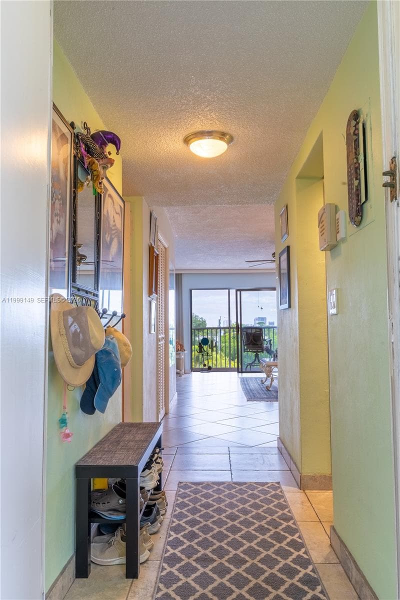 THIRD GULFSTREAM GARDEN · #405F in Hallandale Beach - Photo 9
