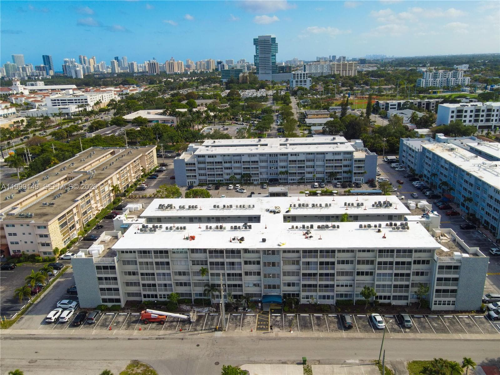 THIRD GULFSTREAM GARDEN · #405F in Hallandale Beach - Photo 38