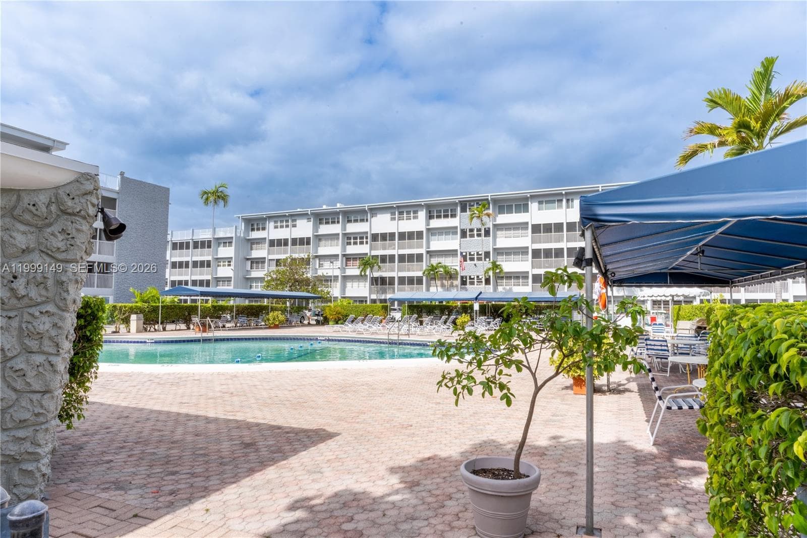 THIRD GULFSTREAM GARDEN · #405F in Hallandale Beach - Photo 31