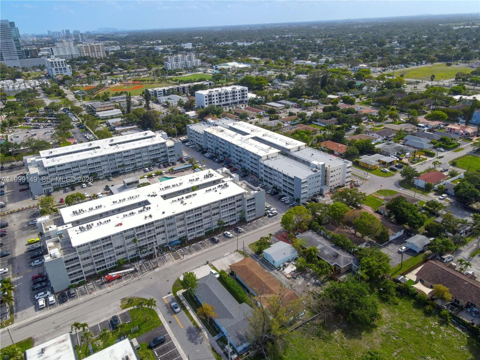 THIRD GULFSTREAM GARDEN · #405F in Hallandale Beach - Photo 39