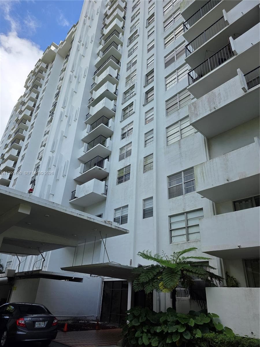COMMODORE PLAZA CONDO · #1802 in Aventura - Photo 7