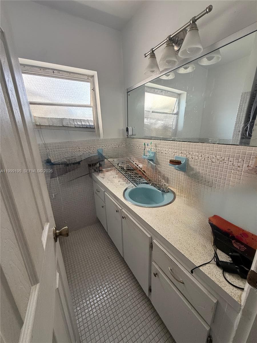 Eldorado Country Club · #17B in Hallandale Beach - Photo 25