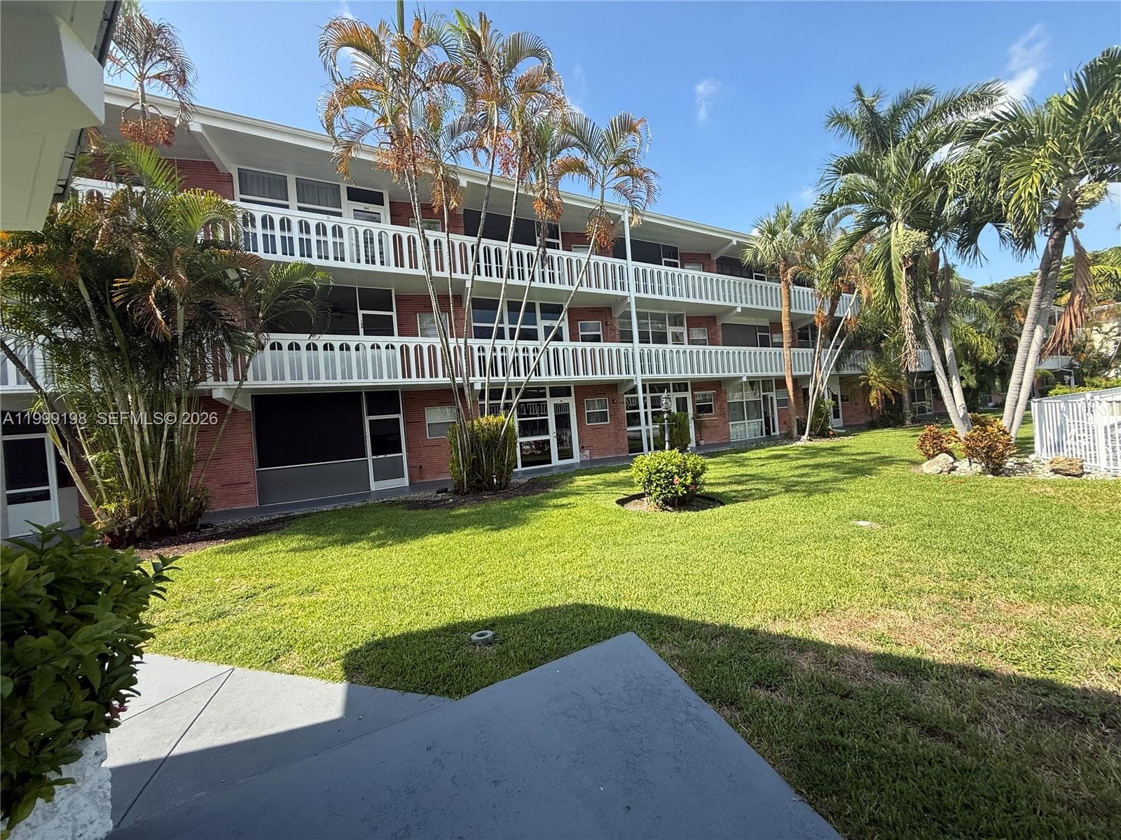 ELDORADO COUNTRY CLUB TOW · #17B in Hallandale Beach - Photo 40