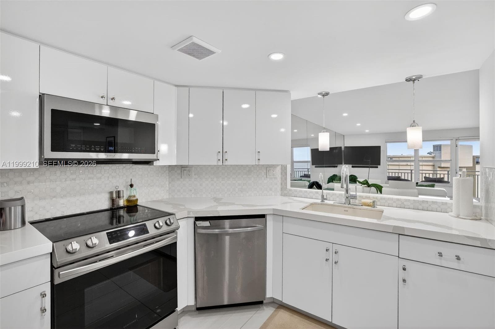 CARLTON TOWER CONDO · #14C in Fort Lauderdale - Photo 7