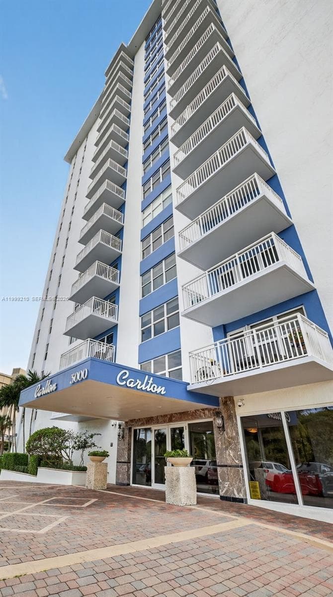 CARLTON TOWER CONDO · #14C in Fort Lauderdale - Photo 4