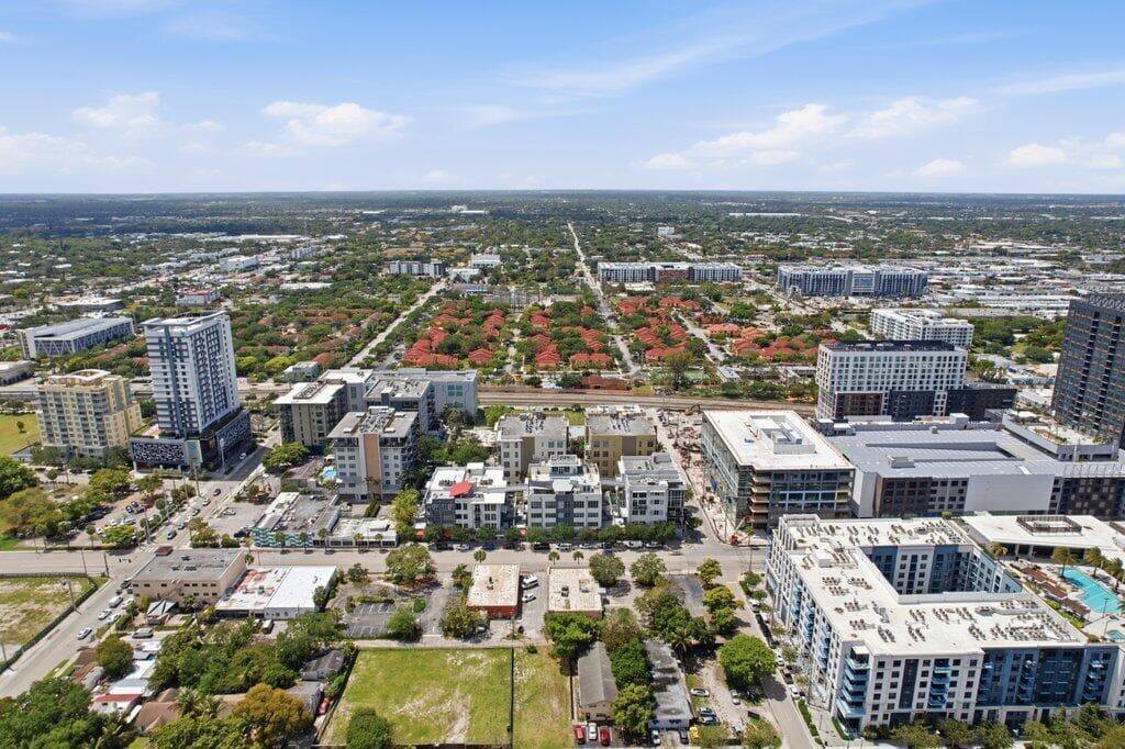 422 N Andrews-38.jpg-SMALL