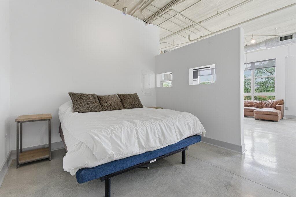 422 N Andrews-25.jpg-SMALL