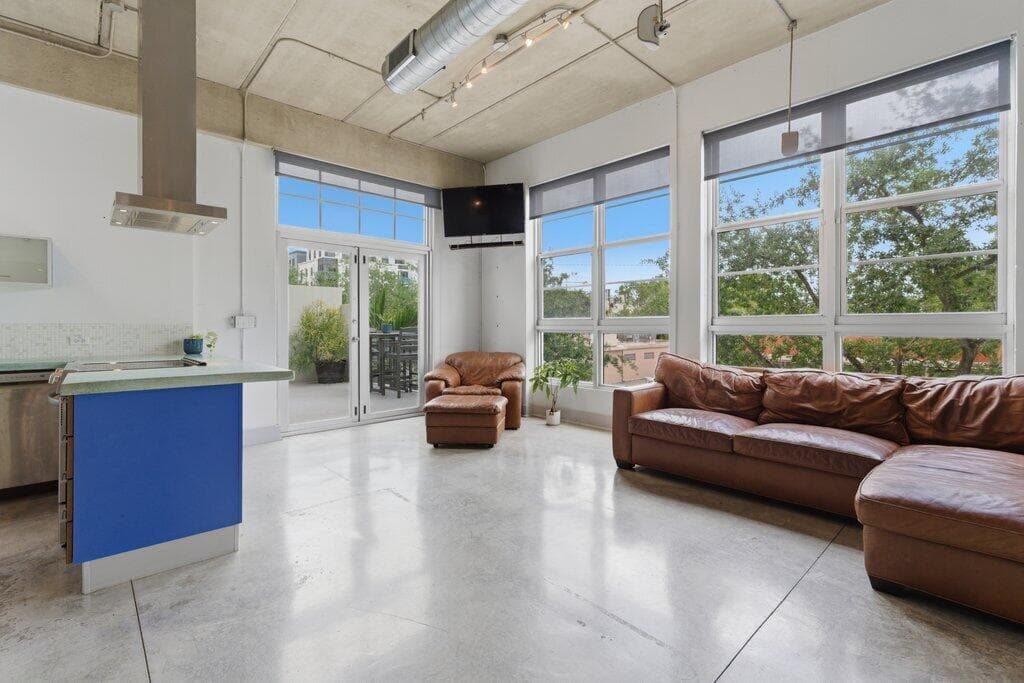 422 N Andrews-21.jpg-SMALL