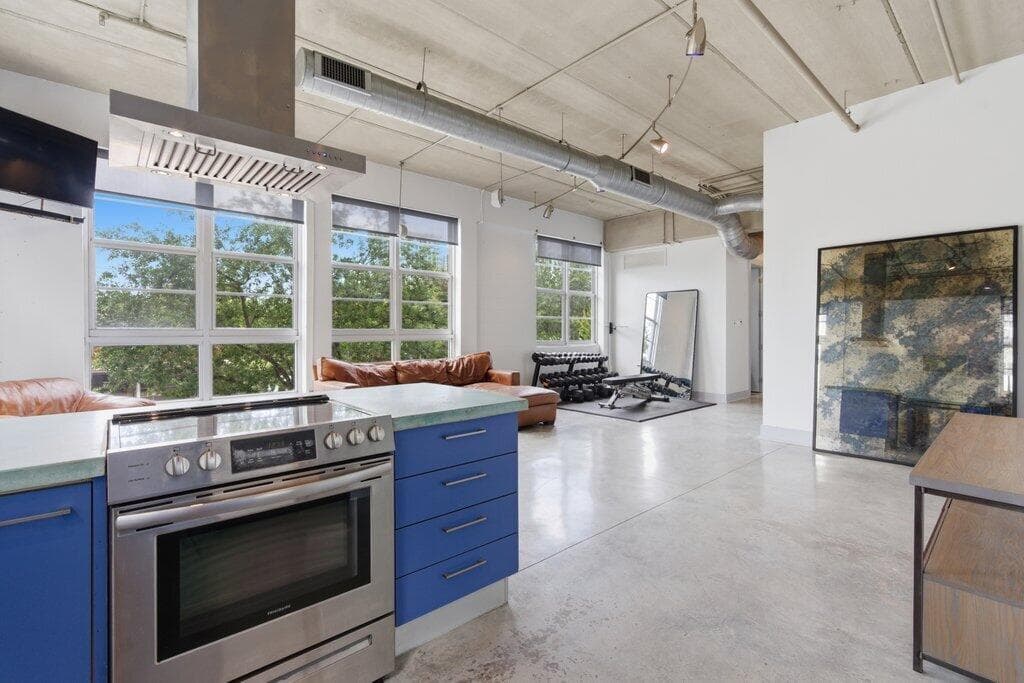 422 N Andrews-32.jpg-SMALL