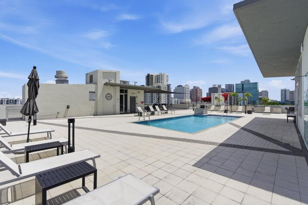 422 N Andrews-5.jpg-SMALL