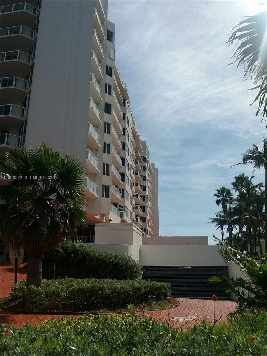 Florida Ocean Club · #801 in Sunny Isles Beach - Photo 4