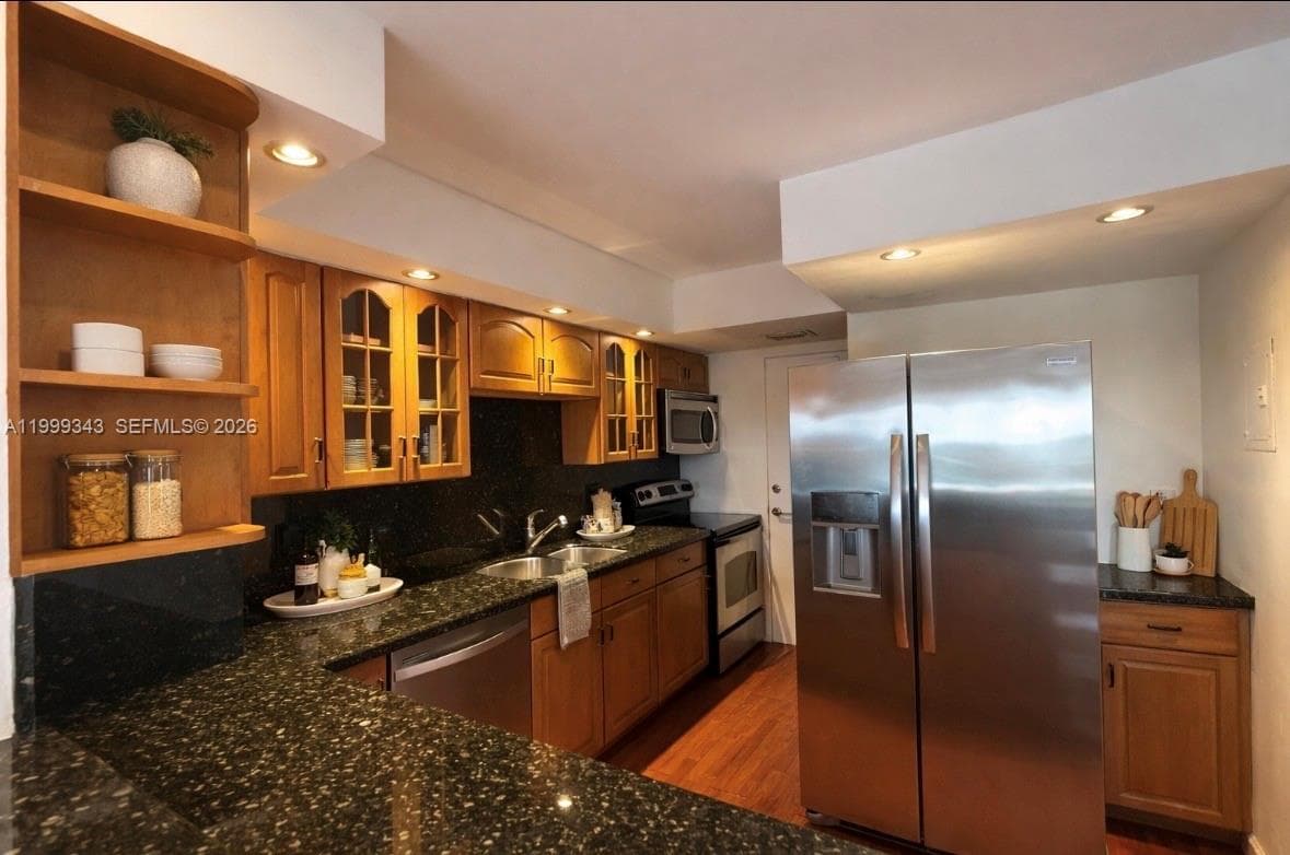 FAIRWAYS RIVIERA CONDO · #505 in Hallandale Beach - Photo 5