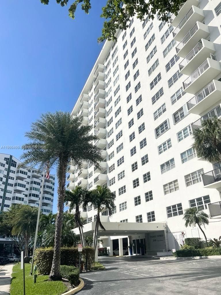 ESSEX TOWER · #407 in Fort Lauderdale - Photo 48