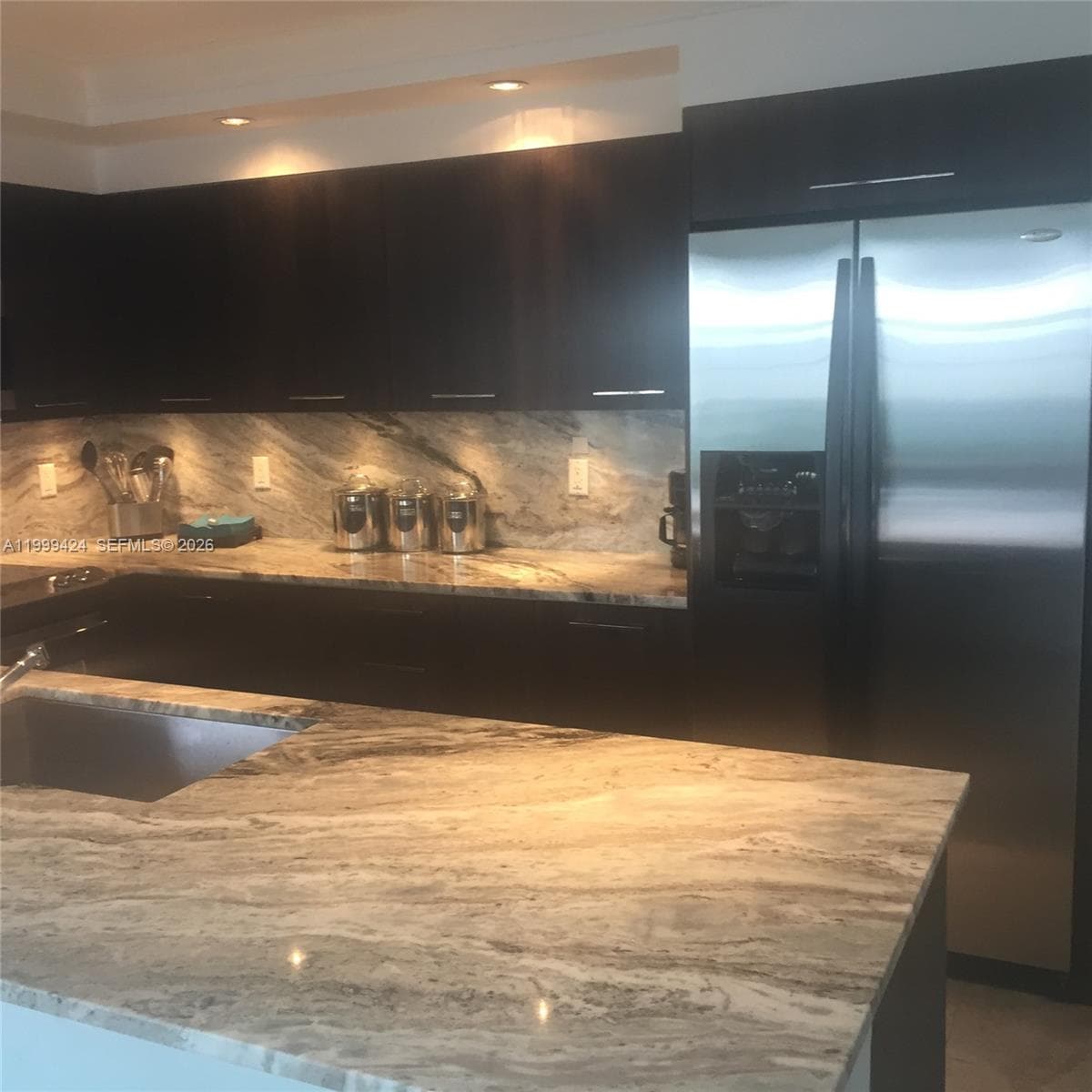 THE COLLINS CONDO · #1002 in Miami Beach - Photo 9