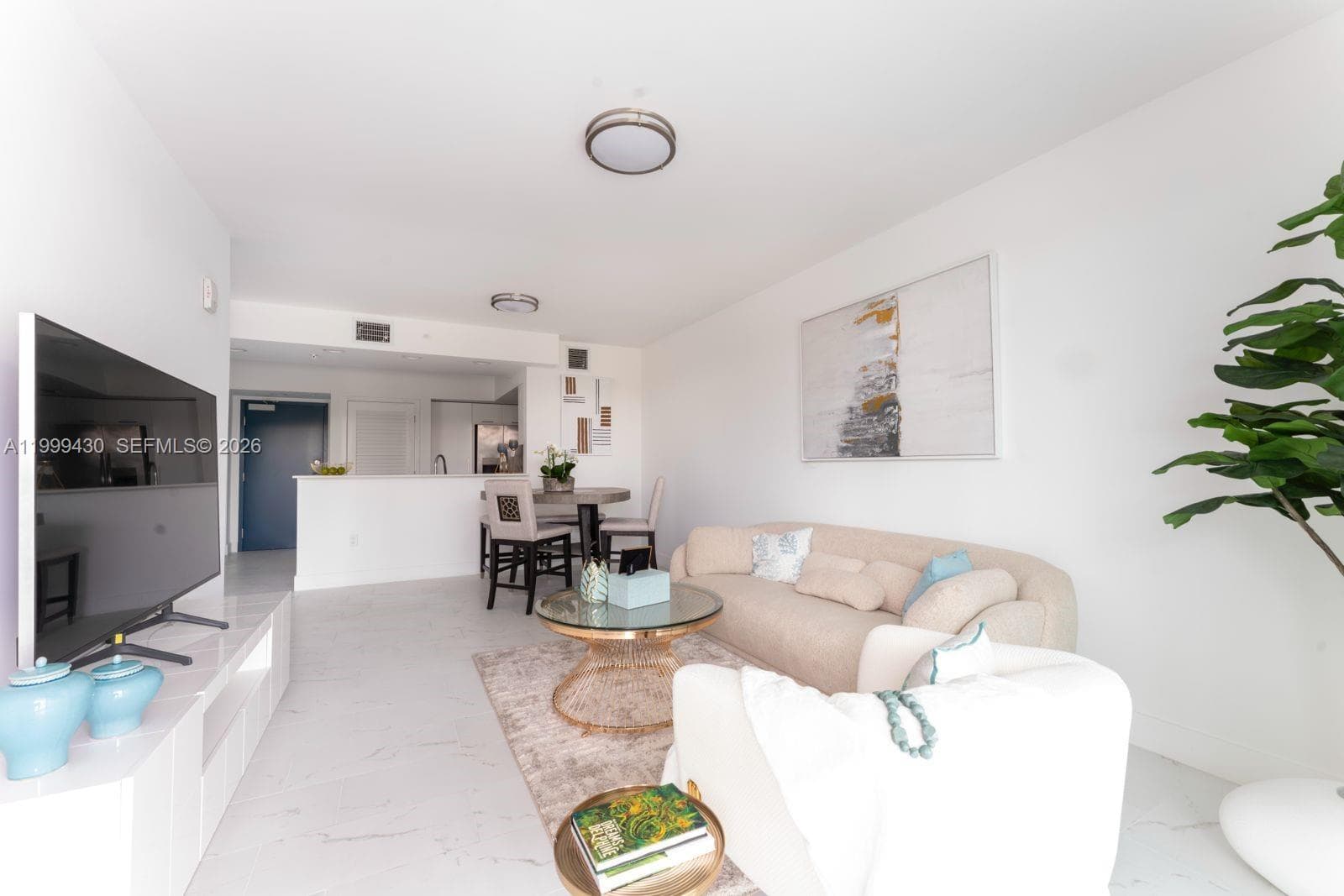 RESIDENCE ON MONROE · #306 in Hollywood - Photo 6
