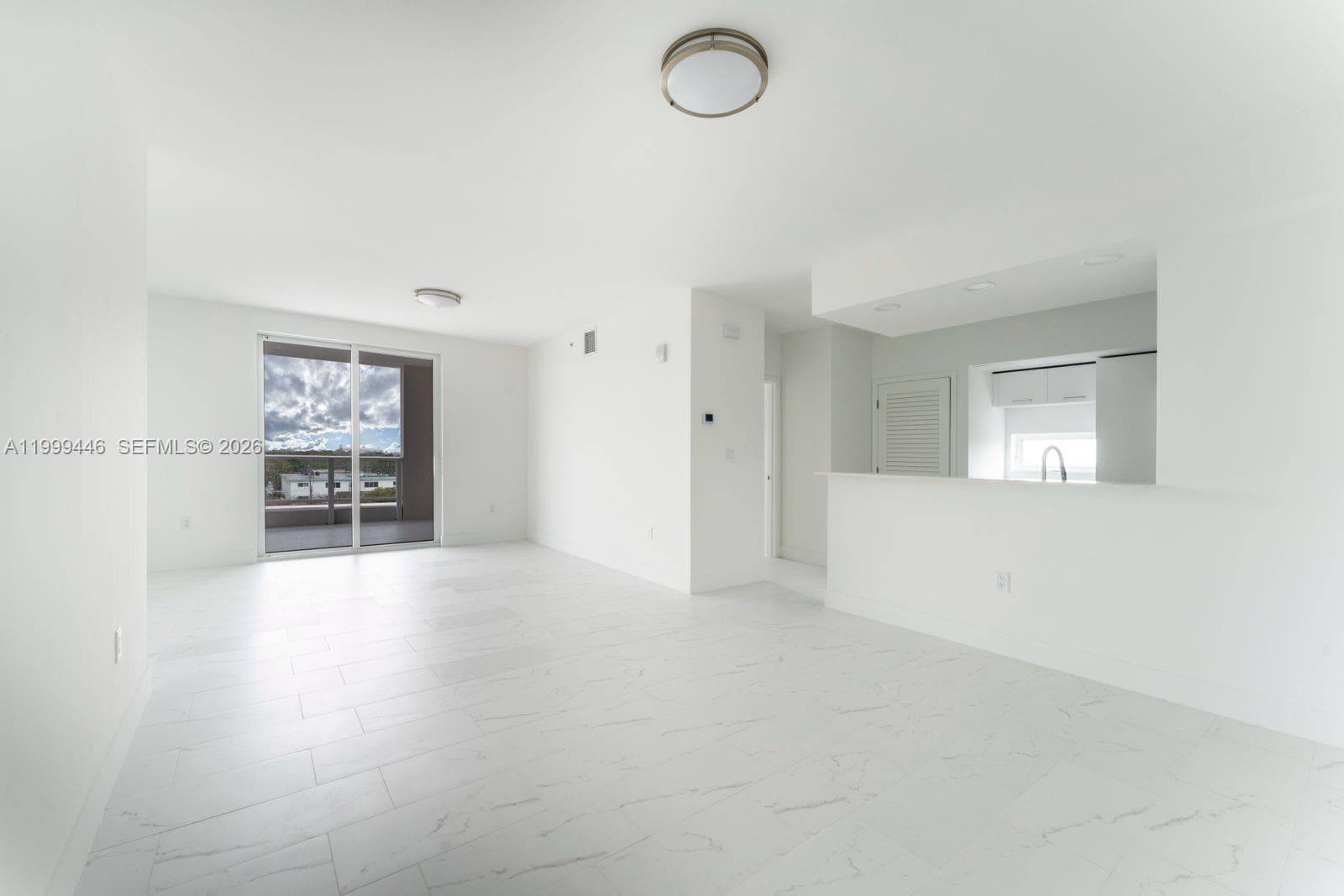RESIDENCE ON MONROE · #403 in Hollywood - Photo 9