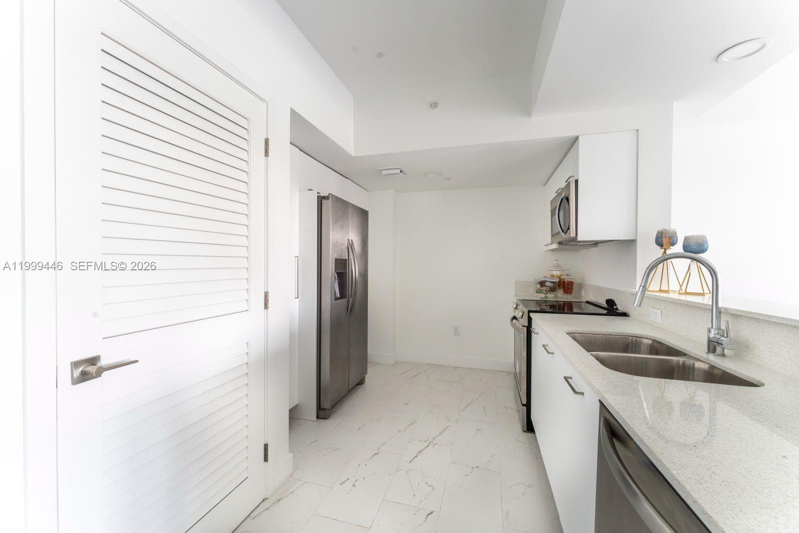 RESIDENCE ON MONROE · #403 in Hollywood - Photo 10