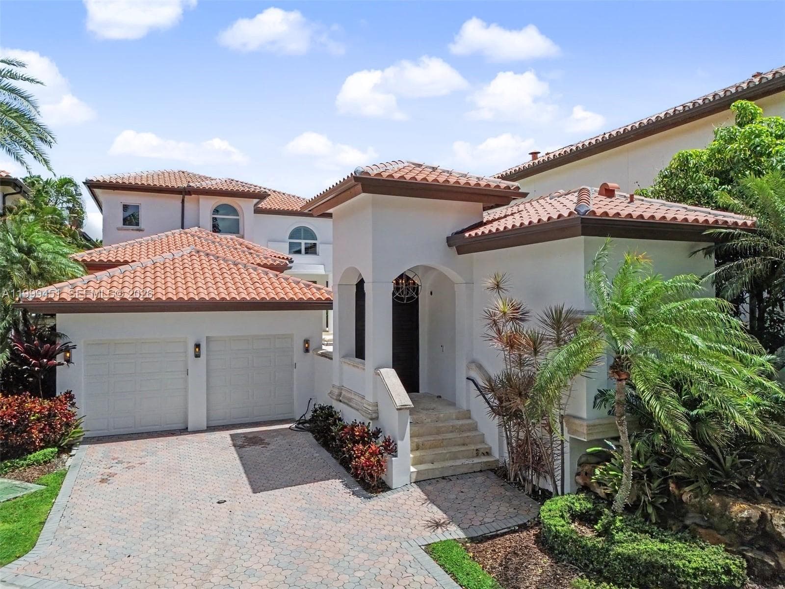 13689 Deering Bay Dr photo 2