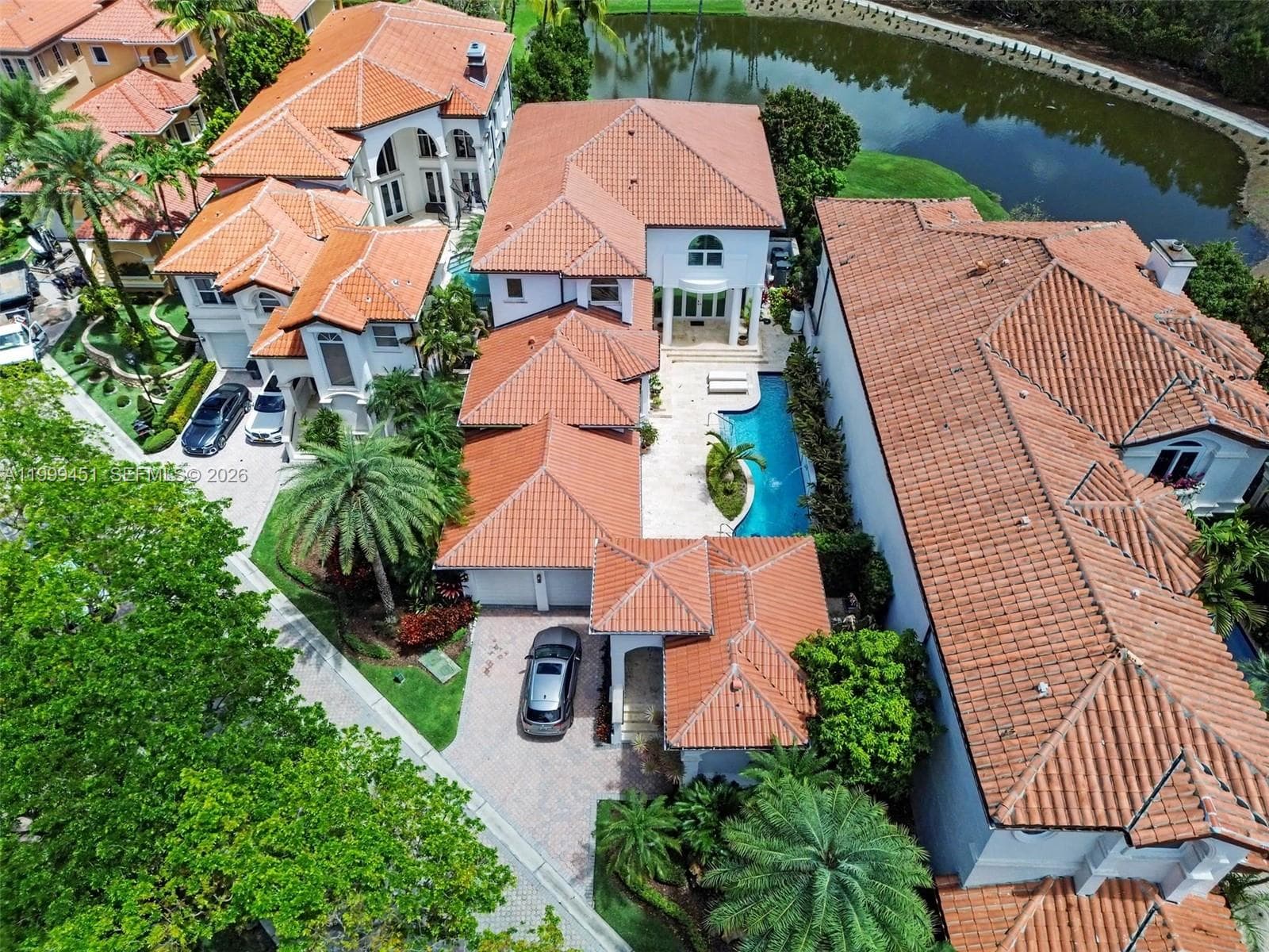 13689 Deering Bay Dr photo 13