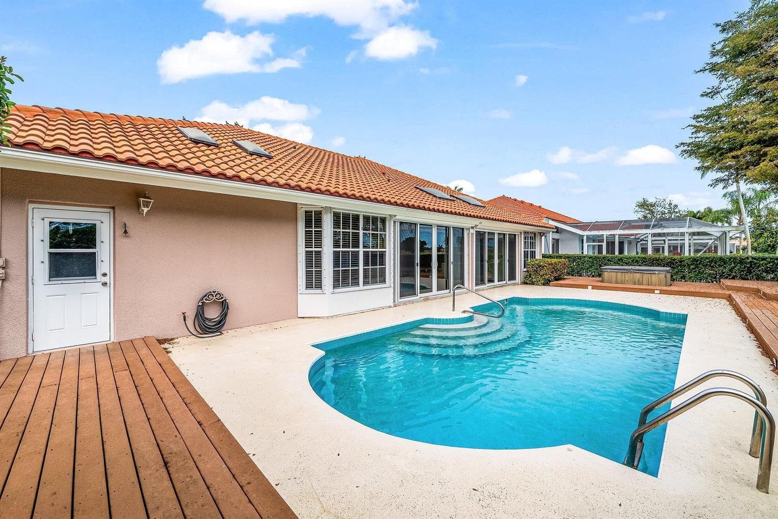 230 pool 5