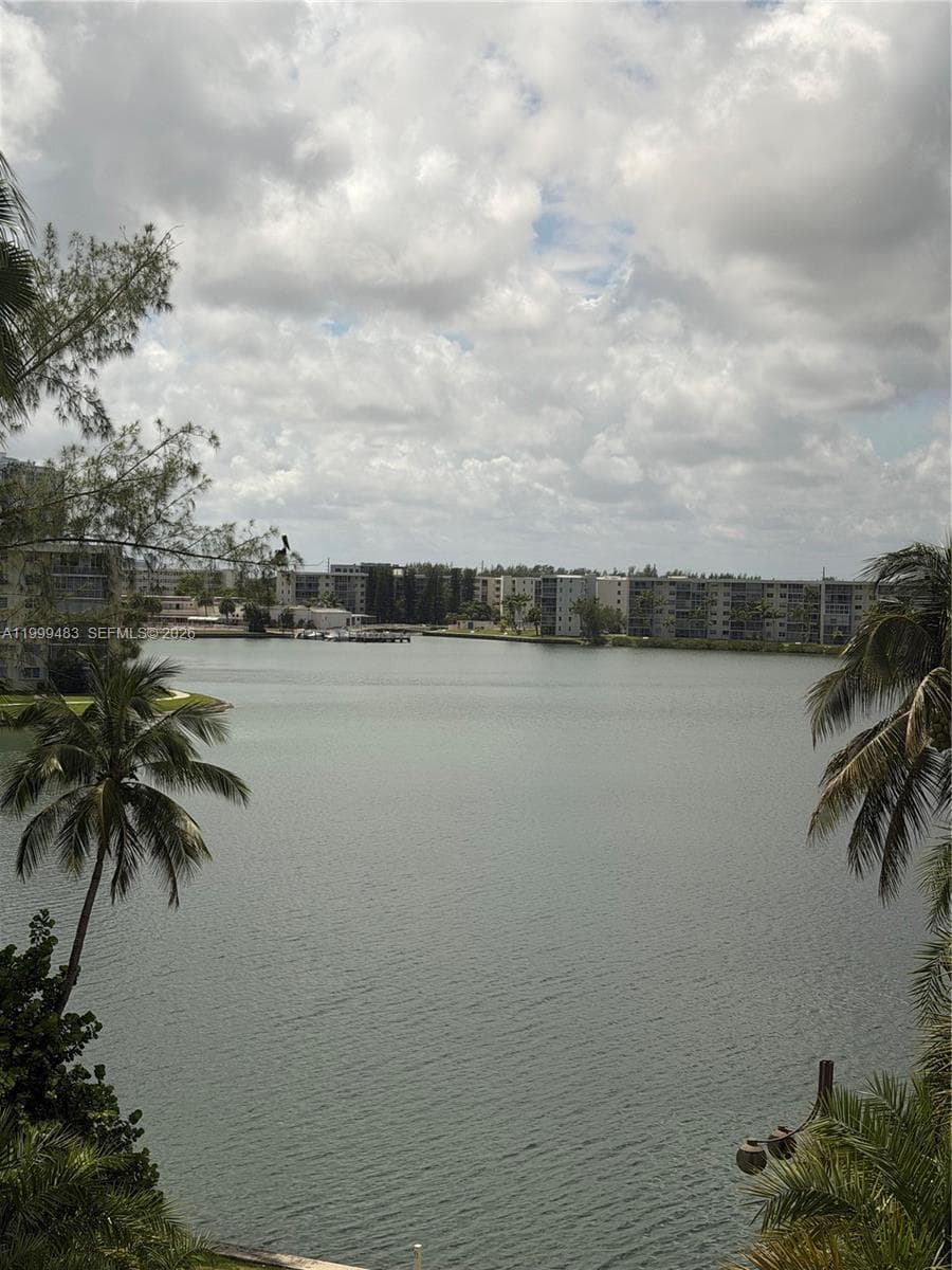 Biscayne Cove · #505 in Aventura - Photo 11