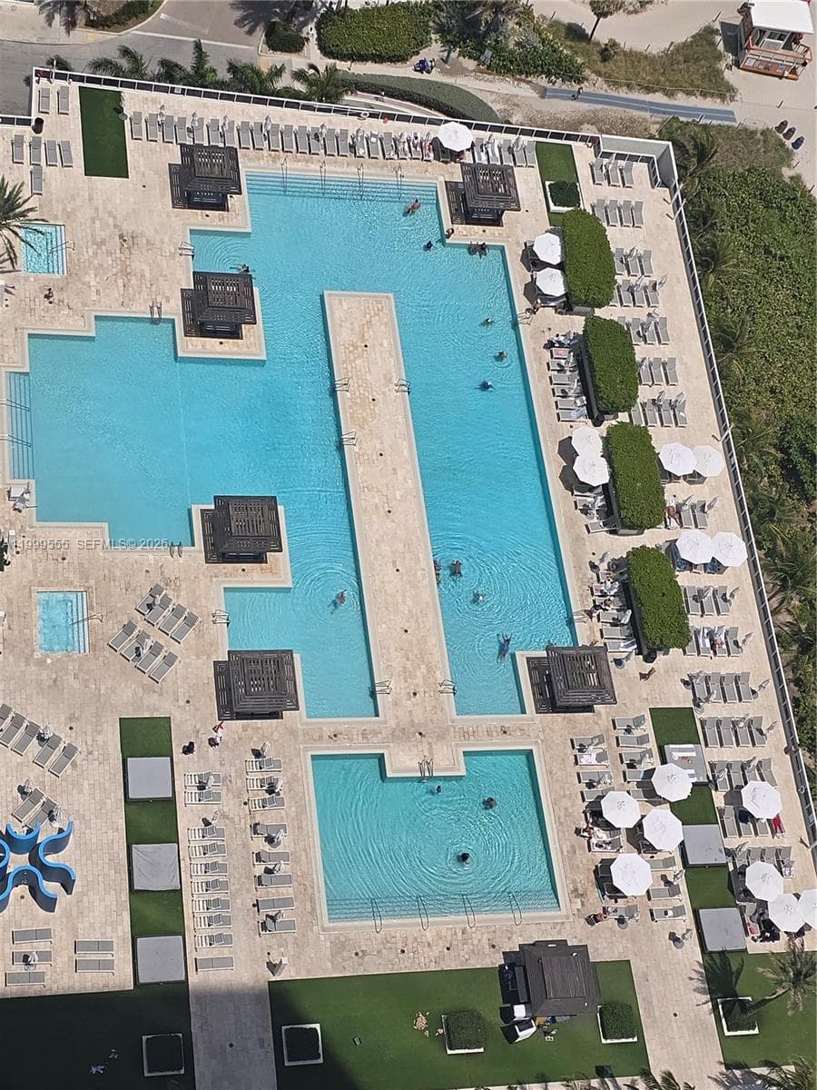 BEACH CLUB TWO CONDO · #4309 in Hallandale Beach - Photo 4