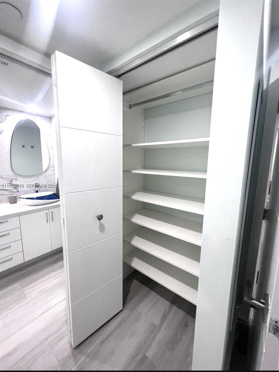 THE COLLINS CONDO · #806 in Miami Beach - Photo 12