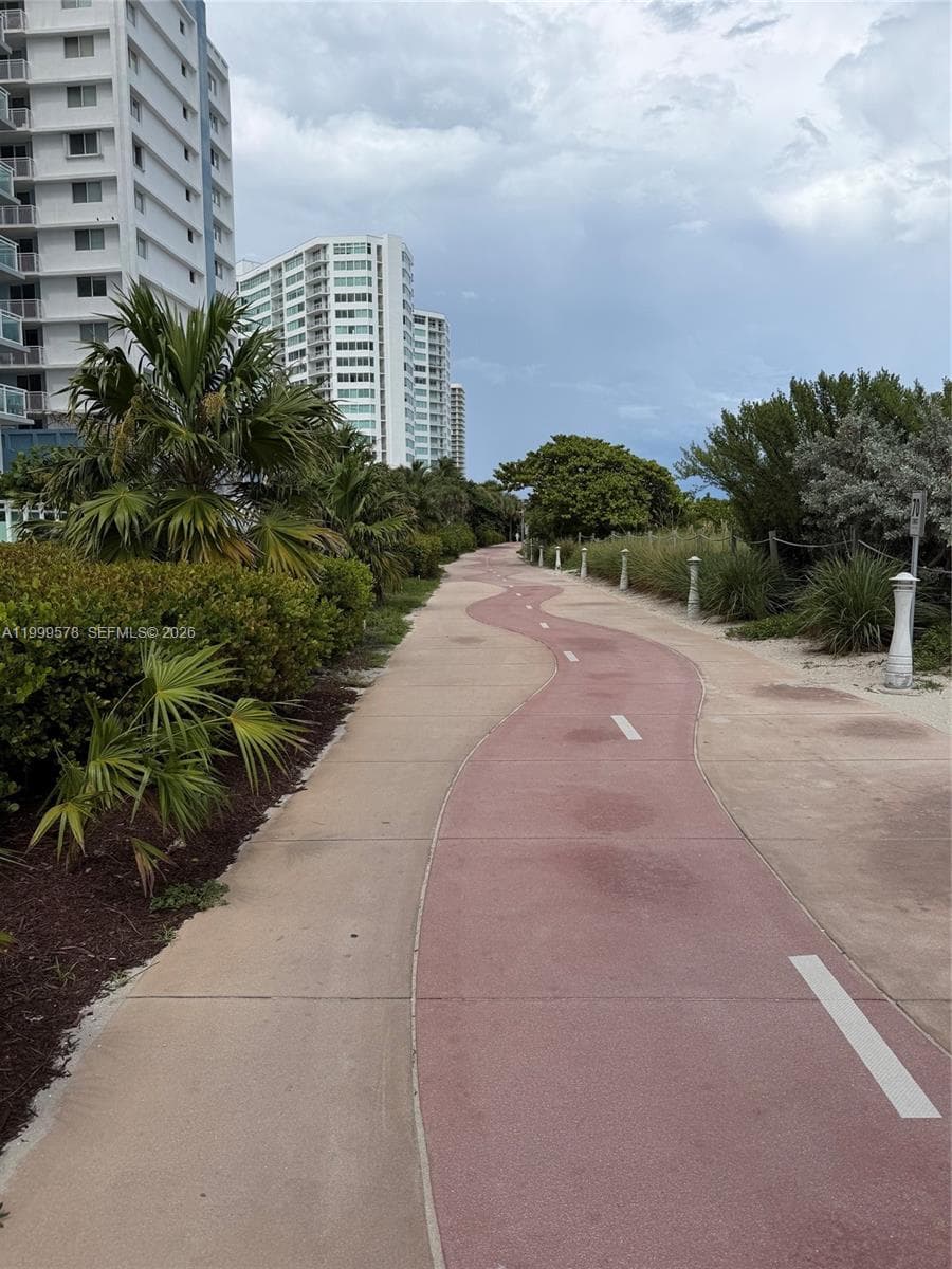 THE COLLINS CONDO · #806 in Miami Beach - Photo 24
