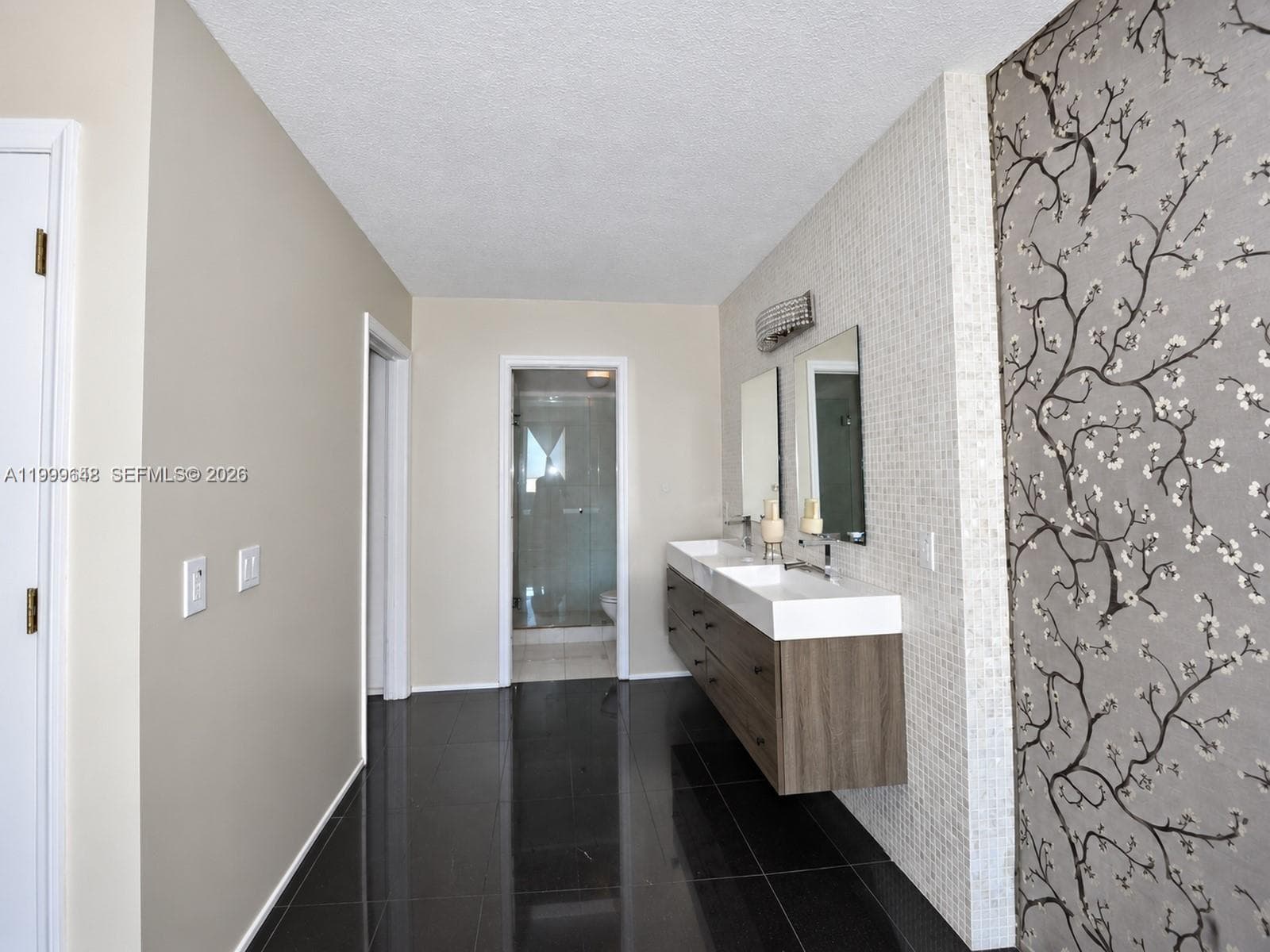 00 · #803 in Hallandale Beach - Photo 37