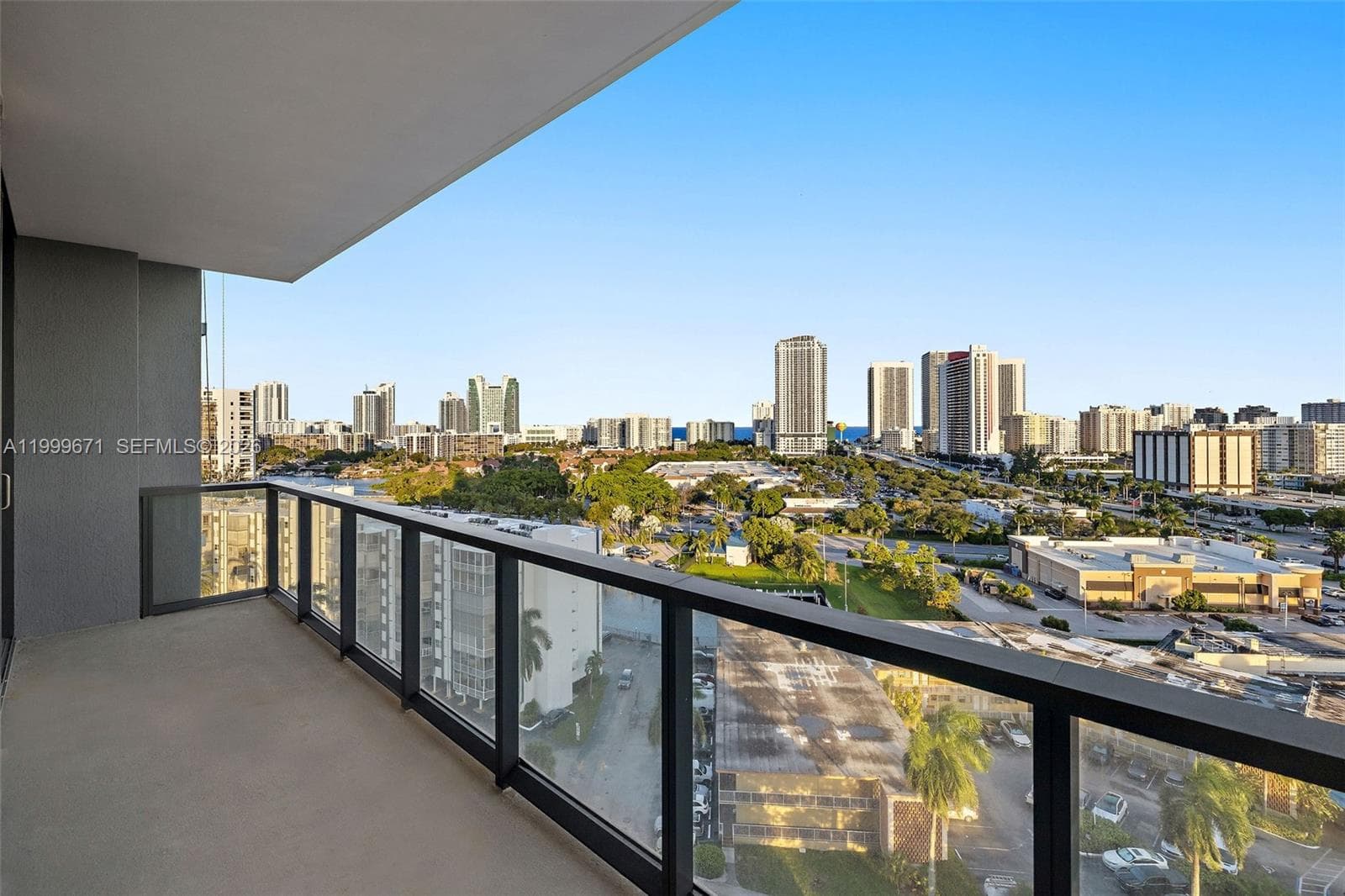 Mondrian Hallandale · #1704 in Hallandale Beach - Photo 15