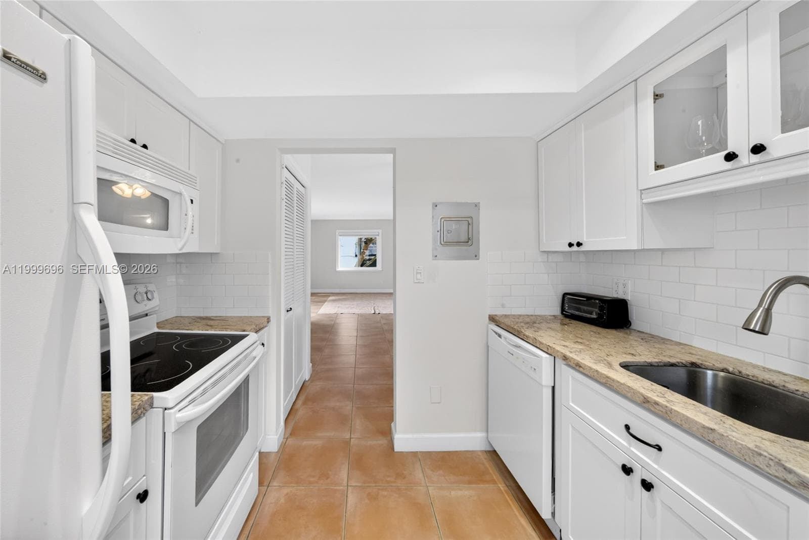 ADMIRAL FARRAGUT CONDO · #108 in Coral Gables - Photo 9
