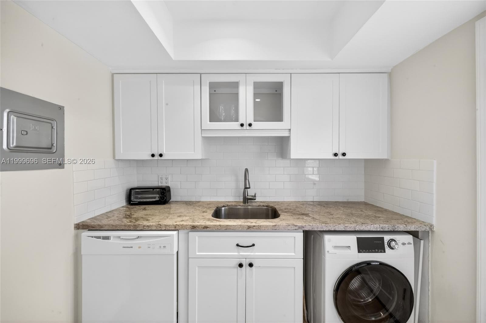 ADMIRAL FARRAGUT CONDO · #108 in Coral Gables - Photo 10