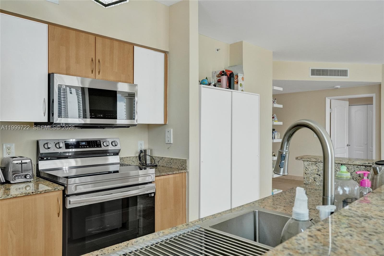 King David · #1202 in Sunny Isles Beach - Photo 12