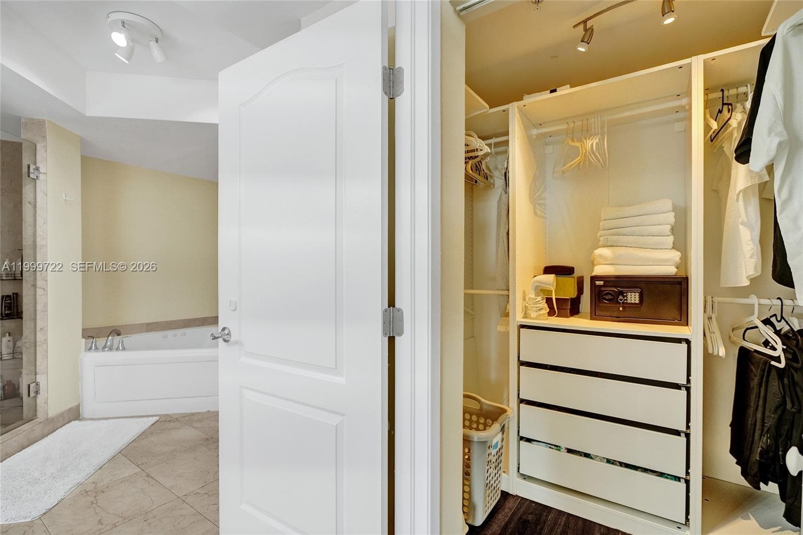 King David · #1202 in Sunny Isles Beach - Photo 20