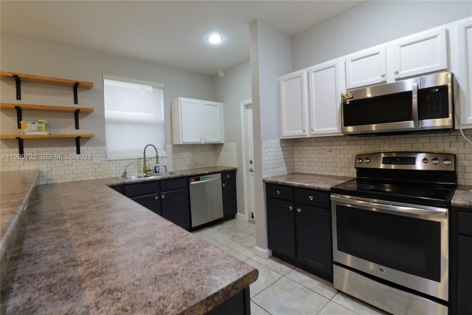 3698 SE 2nd Dr photo 16