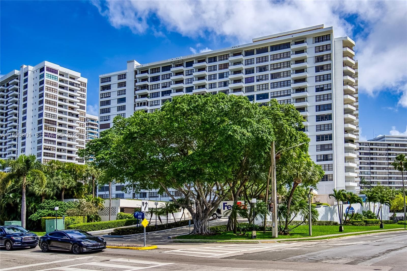 OLYMPUS CONDO PHASE · #604 in Hallandale Beach - Photo 60