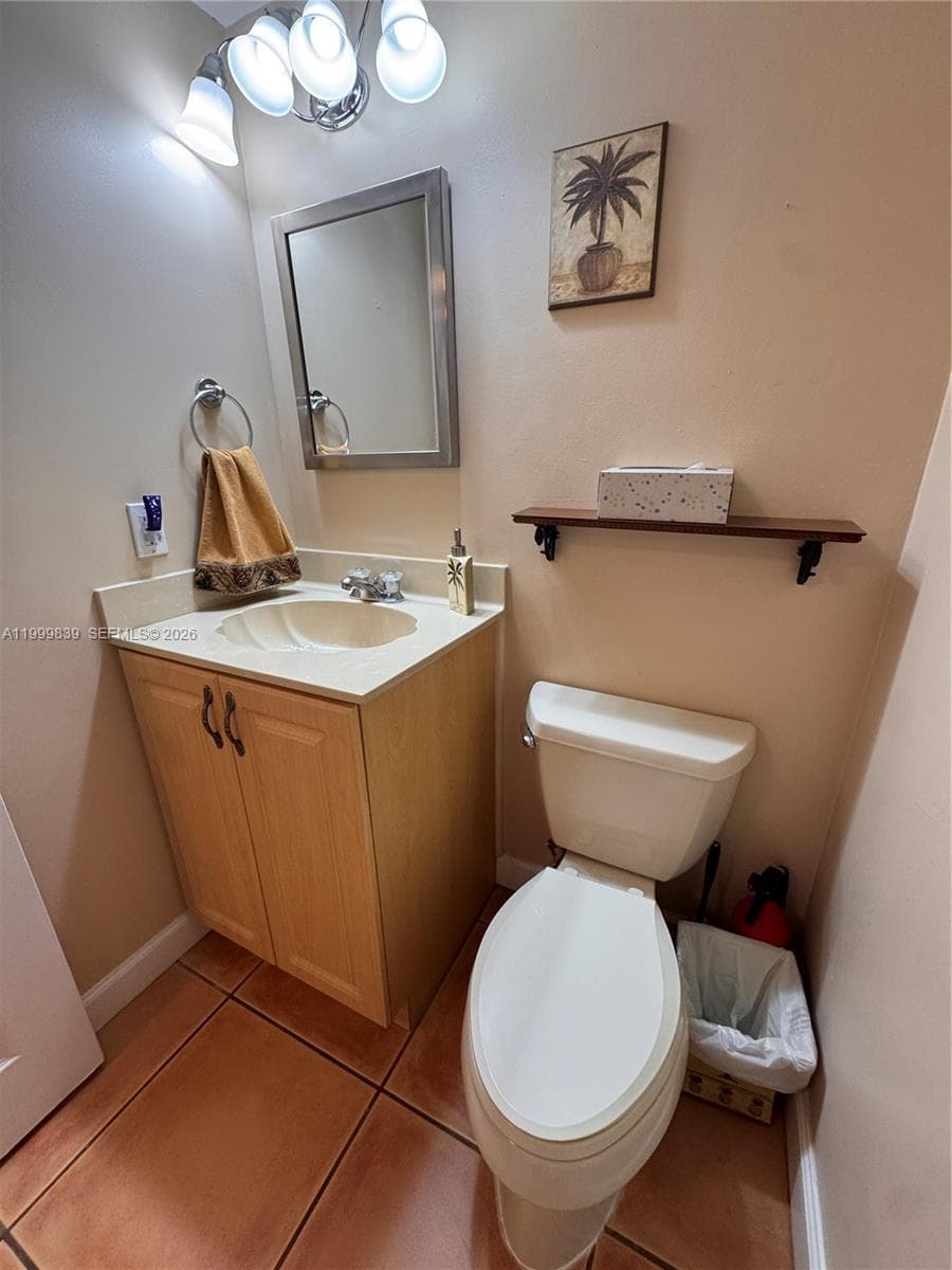 SEA AIR TOWERS CONDO · #421 in Hollywood - Photo 7