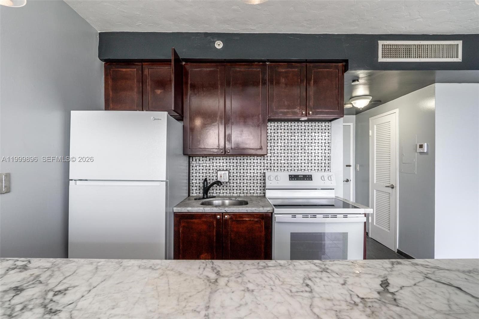 Home Tower Condo · #9F in Hollywood - Photo 12