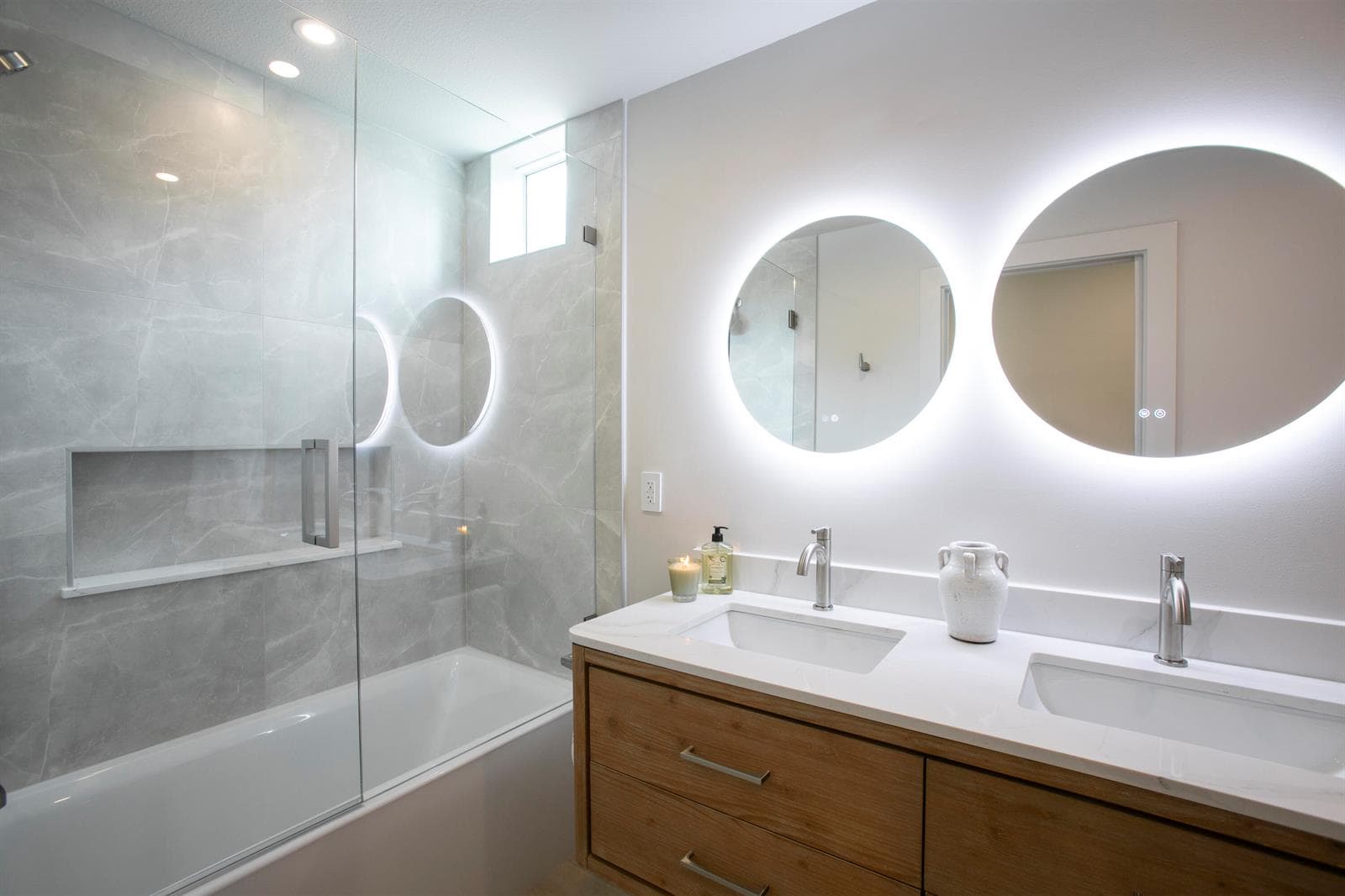 BR 2 Bathroom