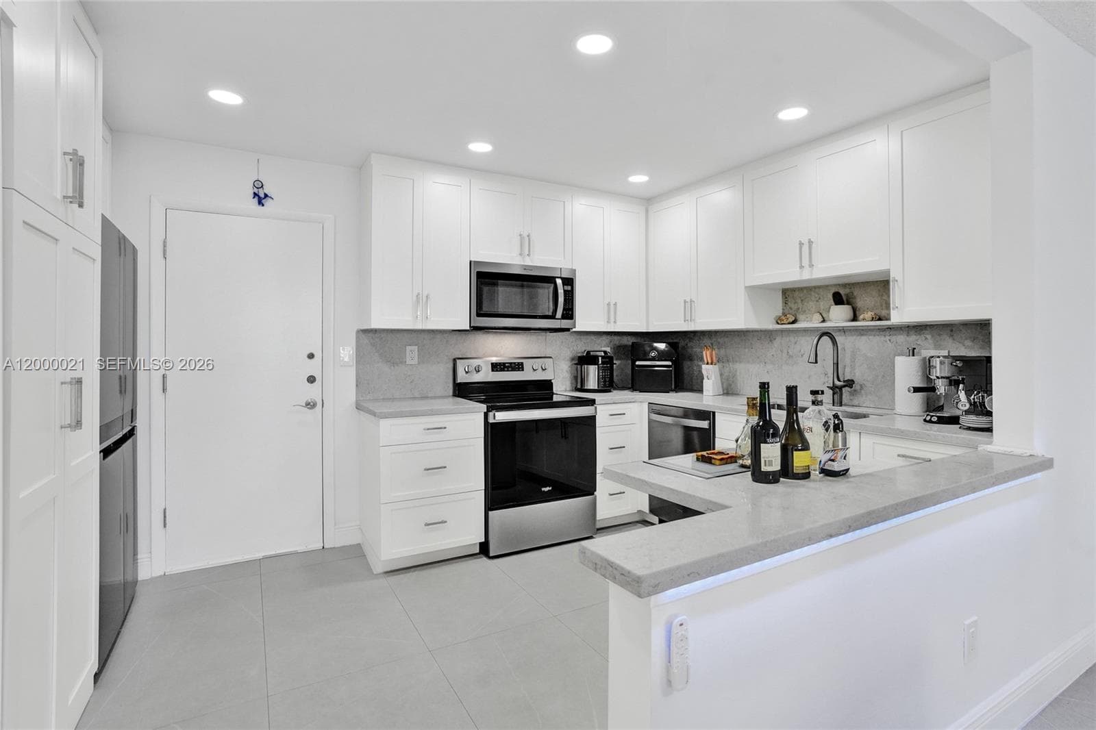 STRATFORD TOWERS · #302 in Hollywood - Photo 12