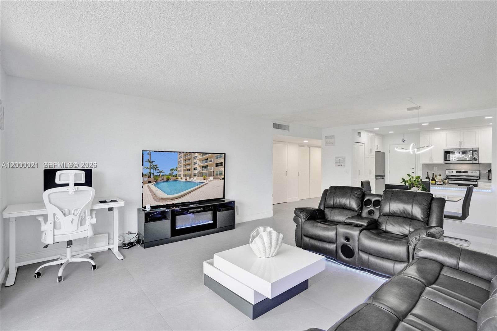 STRATFORD TOWERS · #302 in Hollywood - Photo 22