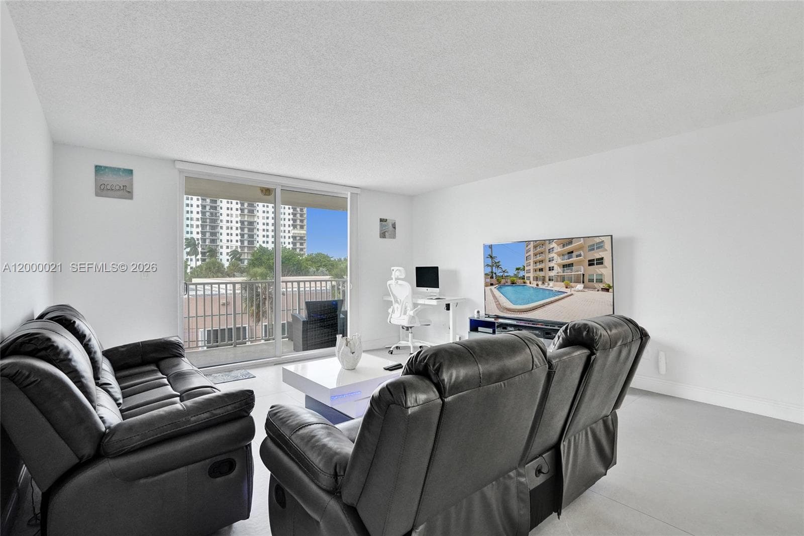 STRATFORD TOWERS · #302 in Hollywood - Photo 20