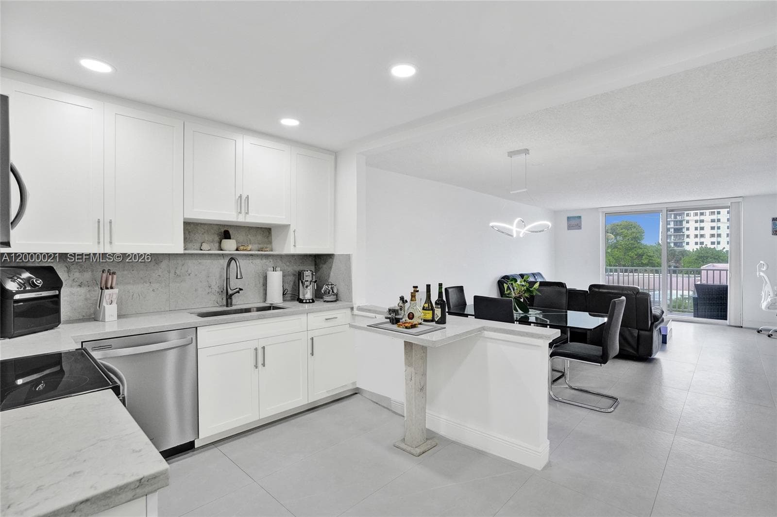 STRATFORD TOWERS · #302 in Hollywood - Photo 11