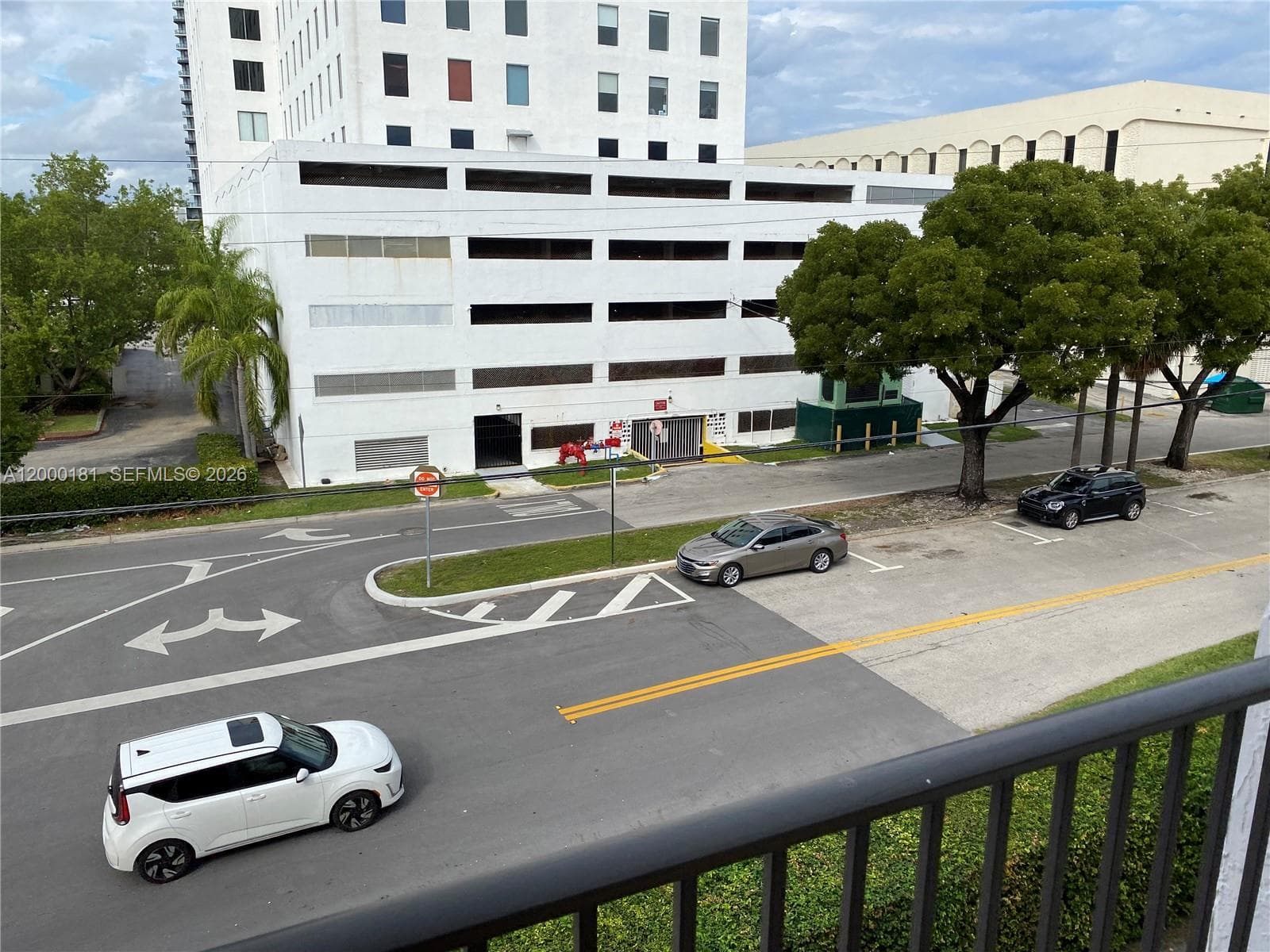 GOLDEN ISLES LAKES CONDO · #3D in Hallandale Beach - Photo 22