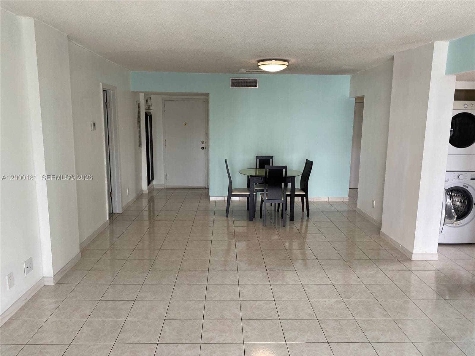 GOLDEN ISLES LAKES CONDO · #3D in Hallandale Beach - Photo 3